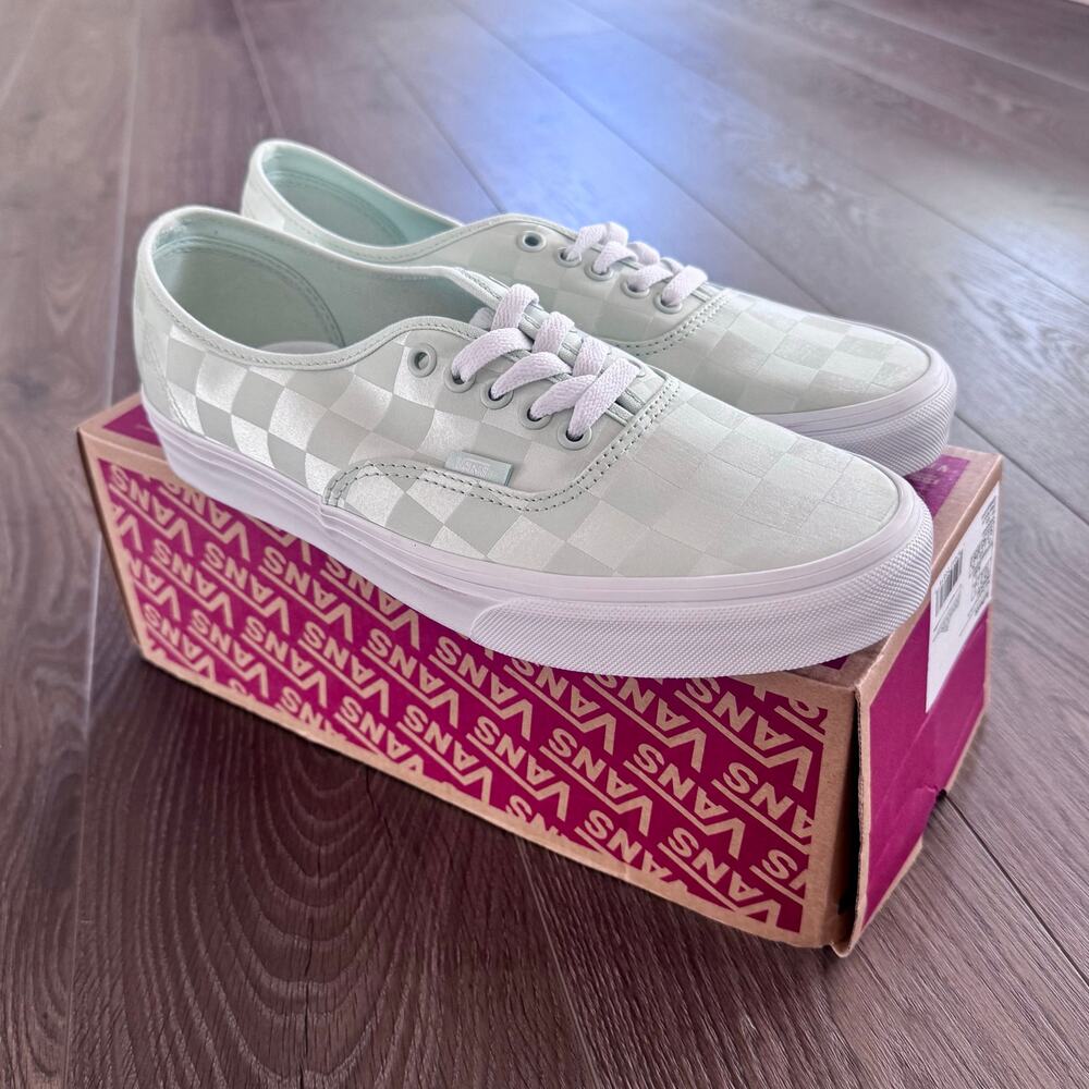 Vans Authentic Checkerboard Satin Shoe Low Pastel Spa Blue Minimalist Men 10 NEW